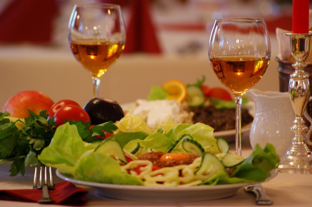 Bed and Breakfast Huszar Panzio Es Etterem Sárospatak Zewnętrze zdjęcie
